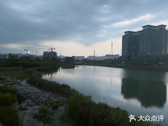 太阳湖滨河公园游玩攻略